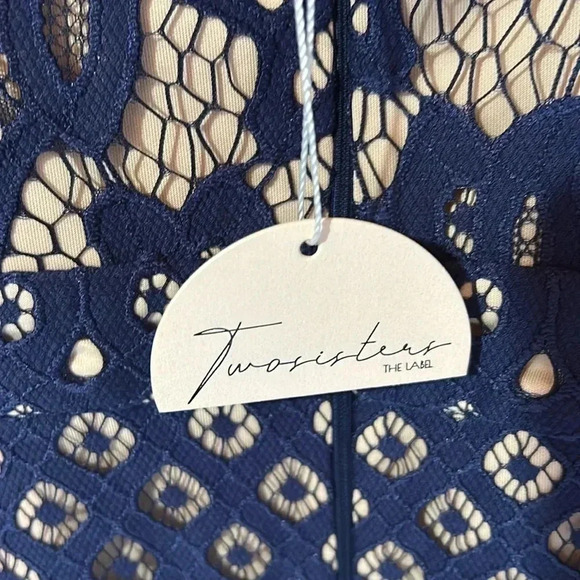 Lace overlay TANK DRESS. Sz 16. Navy/tan. Adjustable straps - Picture 4 of 9